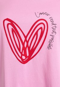 Zizzi MIT MOTIV - T-shirt med print - begonia pw heart