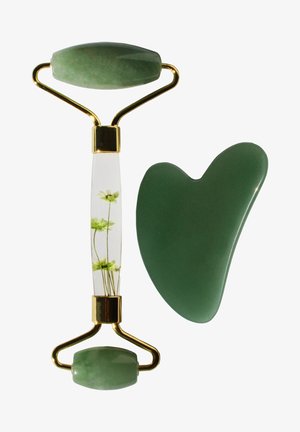 JADE ROLLER UND GUA SHA SET - THE SOULCARE KIT JADE - Accessoires soin du corps - jade