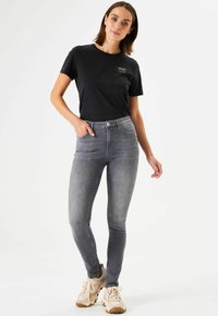 Garcia CELIA 244 SUPERSLIM - Vaqueros pitillo - medium used