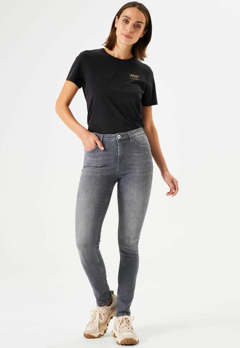 Garcia CELIA 244 SUPERSLIM - Vaqueros pitillo - medium used