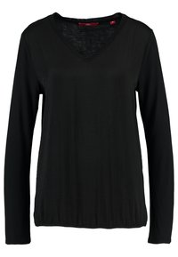 Černý top s dlouhými rukávy a V-výstřihem, který má hladký povrch a nařasený lem, vyrobený z lehké tkaniny. Velikostní štítek viditelný uvnitř.