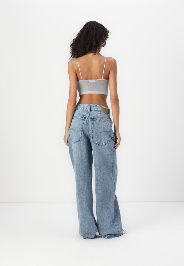 SKATER HIGH RISE LOOSE - Relaxed fit jeans2