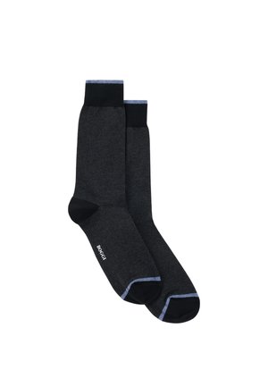 Paar dunkelgraue Anzugsocken mit schwarzen Fersen und Bündchen, hellblauer Borte an Zehen und Bündchen sowie weißem Markentext am Fuß.