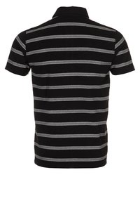 Polo noir à rayures horizontales blanches, manches courtes et col classique. Présente une texture lisse et un design décontracté.