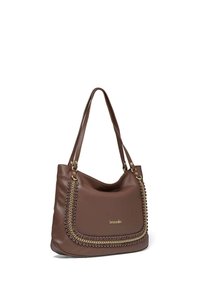 Borsa a tracolla in pelle marrone con un design curvo, dotata di accessori in oro e di una cucitura decorativa lungo il bordo. Due manici per la spalla.