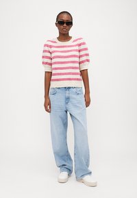 ONLY Petite ONLELLA RILEY - Ravne kavbojke - light blue denim