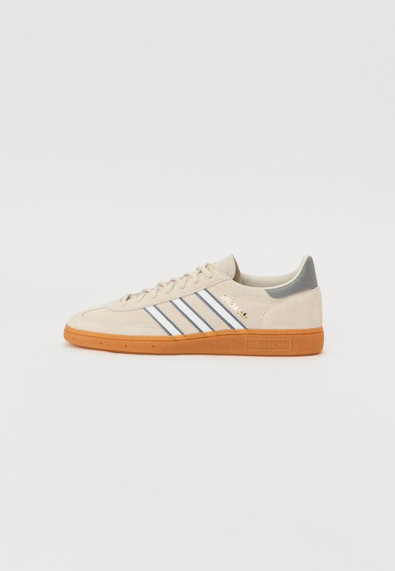 adidas Originals - HANDBALL SPEZIAL - Treniņu apavi - alumina/white/grey, Palielināt