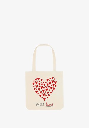 Katoenen draagtas in crème met een hartontwerp bestaande uit rode harten. Hieronder staat "SWEET heart" in zwarte en rode letters.