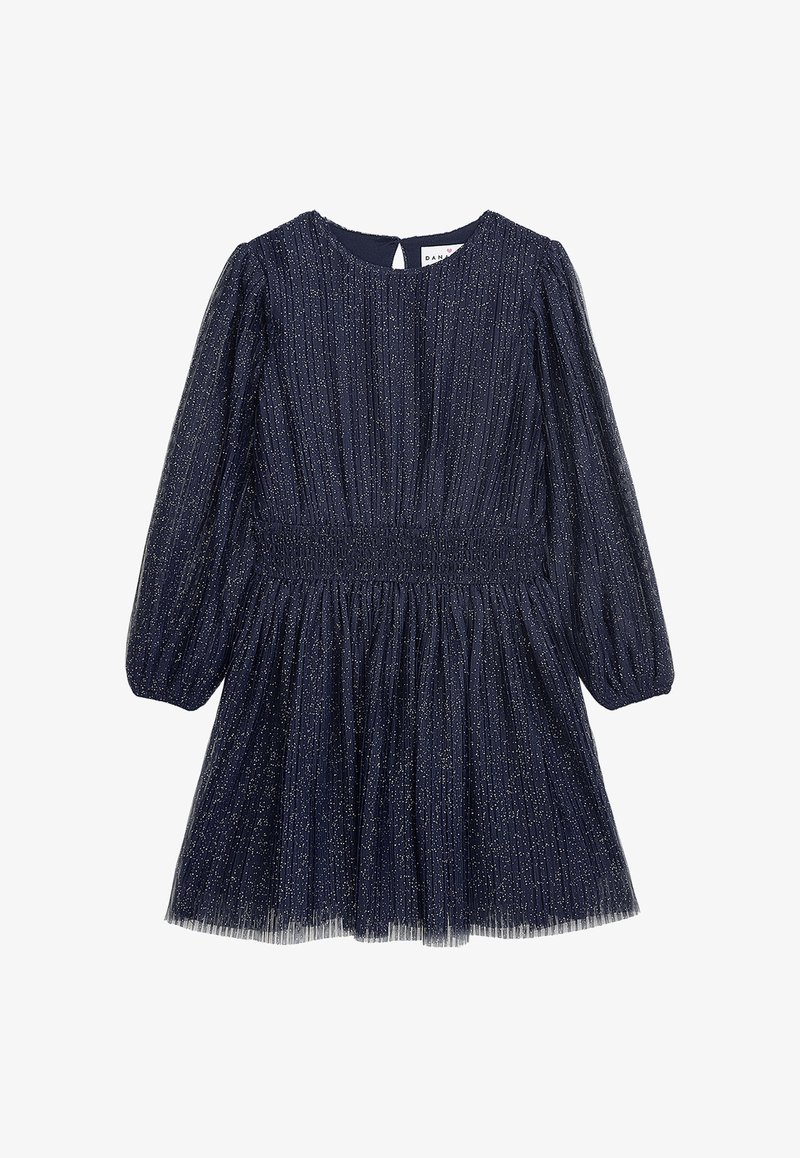 Marineblaues Kleid mit langen Puffärmeln, geraffter Taille und Plisseedesign. Der Stoff enthält metallische Fasern für einen schimmernden Effekt.