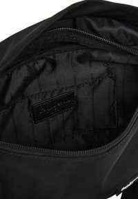 Pepe Jeans Jostas soma - black