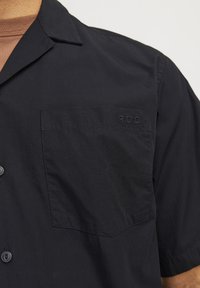 R.D.D. ROYAL DENIM DIVISION Marškiniai - black