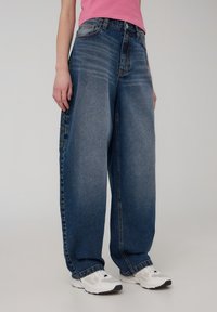 Terranova CARPENTER BALLOON - Jeans baggy - blu denim scuro