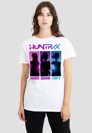 White cotton t-shirt featuring a graphic design with silhouettes in purple, pink, and blue, labeled "MIRA RUMI ZOEY".