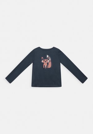 Marineblaue Langarmshirt mit einer Cartoon-Fuchs-Grafik, die mittig auf der Vorderseite platziert ist, flach auf weißem Hintergrund dargestellt.