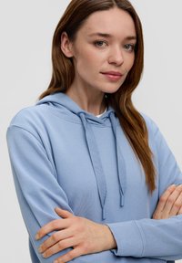 s.Oliver Kapuzenpullover - blassblau
