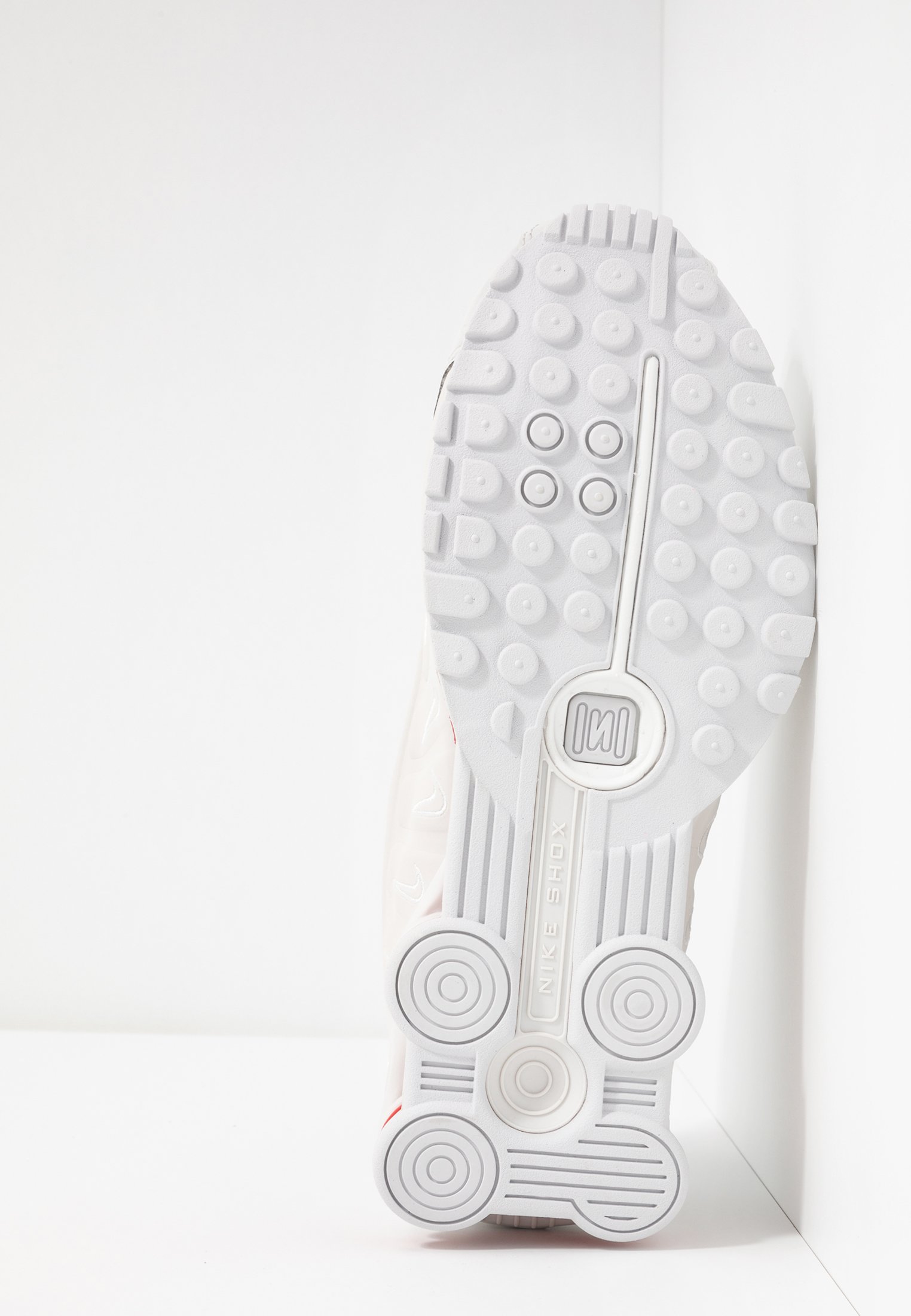 Nike Sportswear SHOX R4 NEYMAR JR. - Sneaker low - platinum tint/grau -  Zalando.de