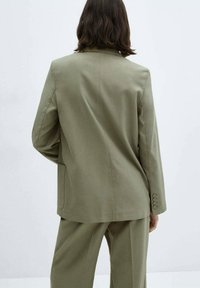 Mango Kurzmantel - light green