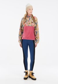 Protest PRTSUMI - Fleece trui - kitoffwhite