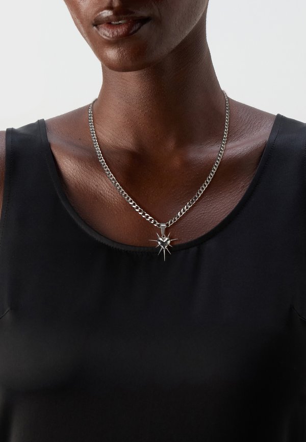 SPIKE HEART CHAIN UNISEX - Necklace