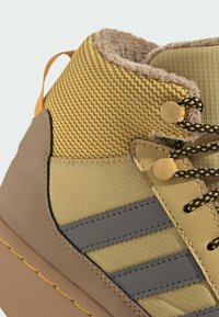 adidas Originals SUPERSTAR - Sneaker high - oat   charcoal   core black