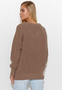 Makadamia - Sweter