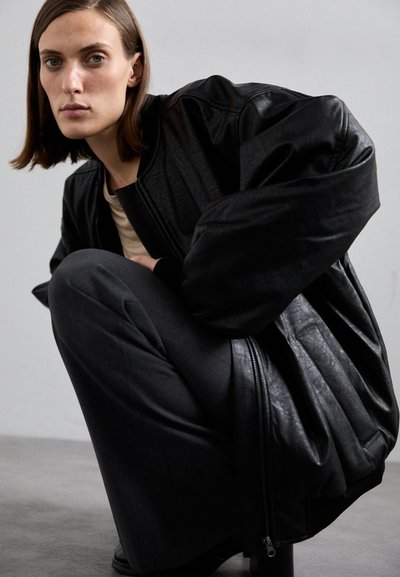 DESIGNERS REMIX MAYA JACKET - Bomber bunda - black