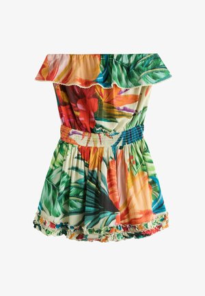 Vestido hombros descubiertos con estampado floral tropical, cintura elástica y bajo con volantes en colores vibrantes verde, naranja, rojo y azul.