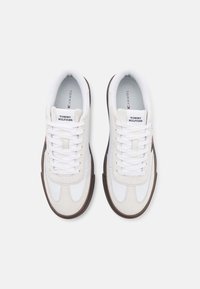 Tommy Hilfiger CUPSET TERRACE - Zapatillas - white