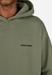 Pegador LOGO  - Felpa con cappuccio - washed faded olive black