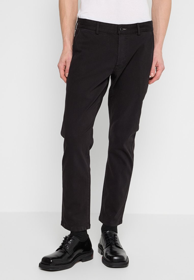 Denham Chino zwart