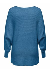 Pull bleu tricoté côtelé à manches longues avec encolure bateau, vu de dos.