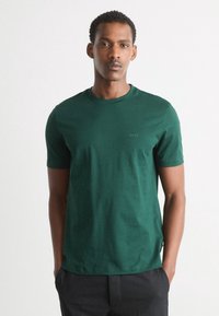 BOSS THOMPSON - Pamata T-krekls - open green