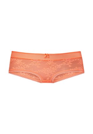 Orangene Spitzen-Damenslips mit floralem Muster und kleiner Schleife in der Mitte des Taillenbundes, flach auf weißem Hintergrund dargestellt.