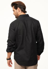 One Redox LANGARM - Hemd - black