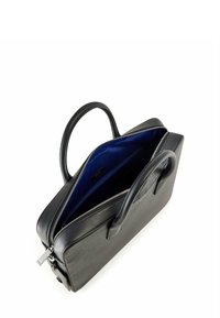 Borsa in pelle nera con finitura strutturata, chiusura con zip, due manici superiori e interno blu. Presenta un design elegante e rettangolare.