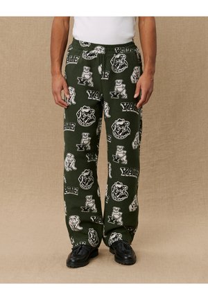 YALE LOGO PANTS UNISEX - Trousers - duffel bag green/ivory