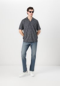 TOM TAILOR MARVIN  - Vaqueros rectos - clean light stone blue denim