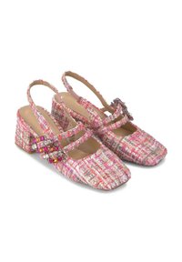 Scarpe slingback in tweed rosa con punta quadrata e tacco a blocco. Fibbia decorativa con accenti multicolori sul lato. Fodera interna morbida.