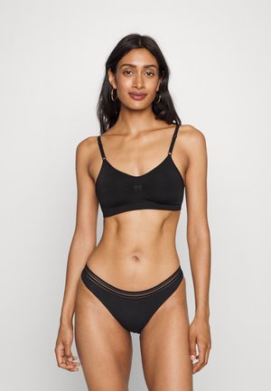 GIANA-3PACK - Aluspüksid - black/ivory/beige