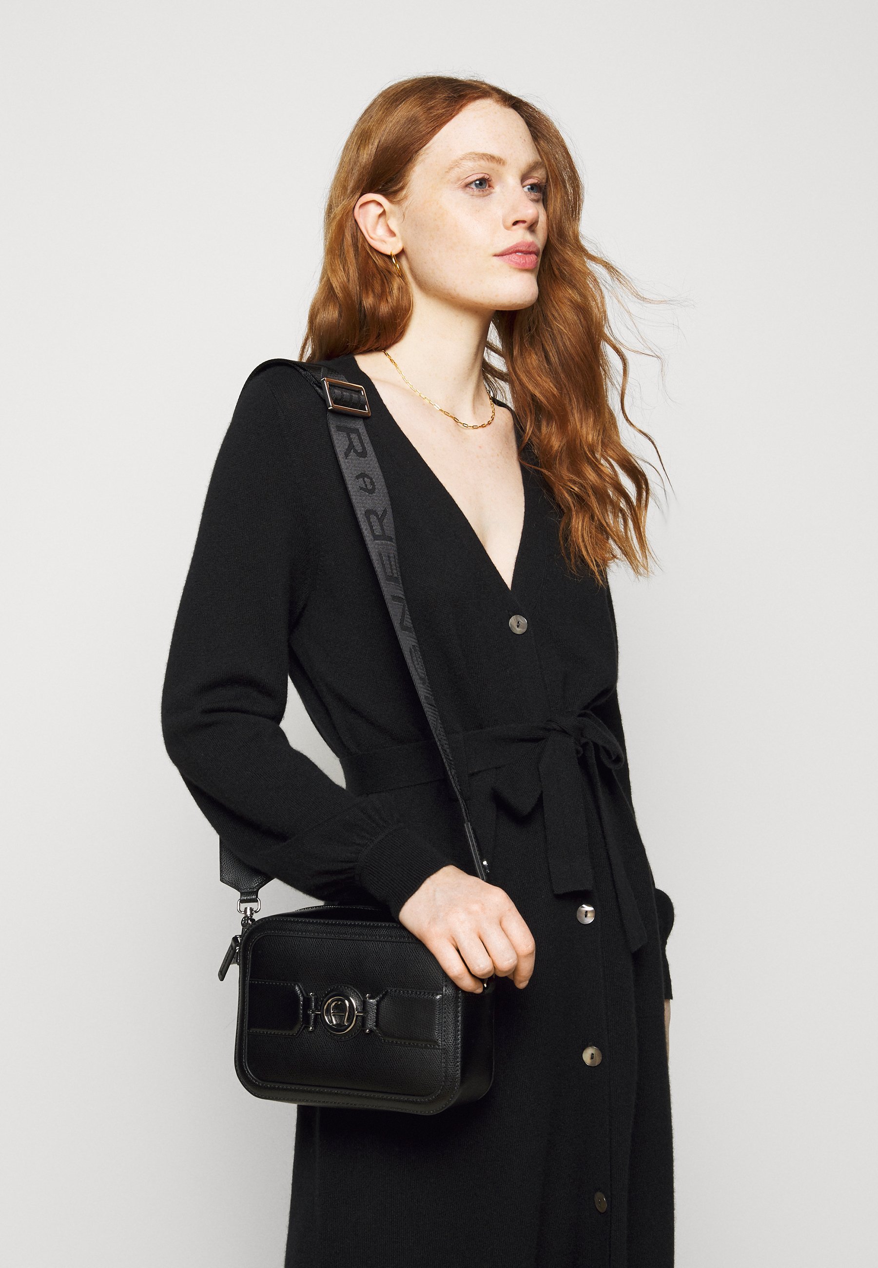 AIGNER LUANA BAG - Borsa a tracolla - black/nero - Zalando.it