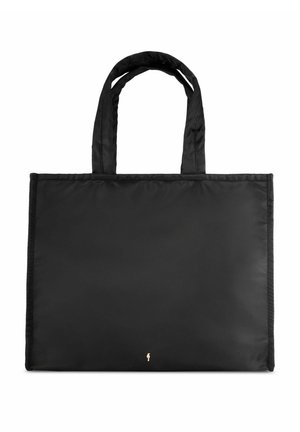 Czarna prostokątna torba na ramię z dwoma miękko wyściełanymi uchwytami i małym złotym akcentem w pobliżu środka u dołu.