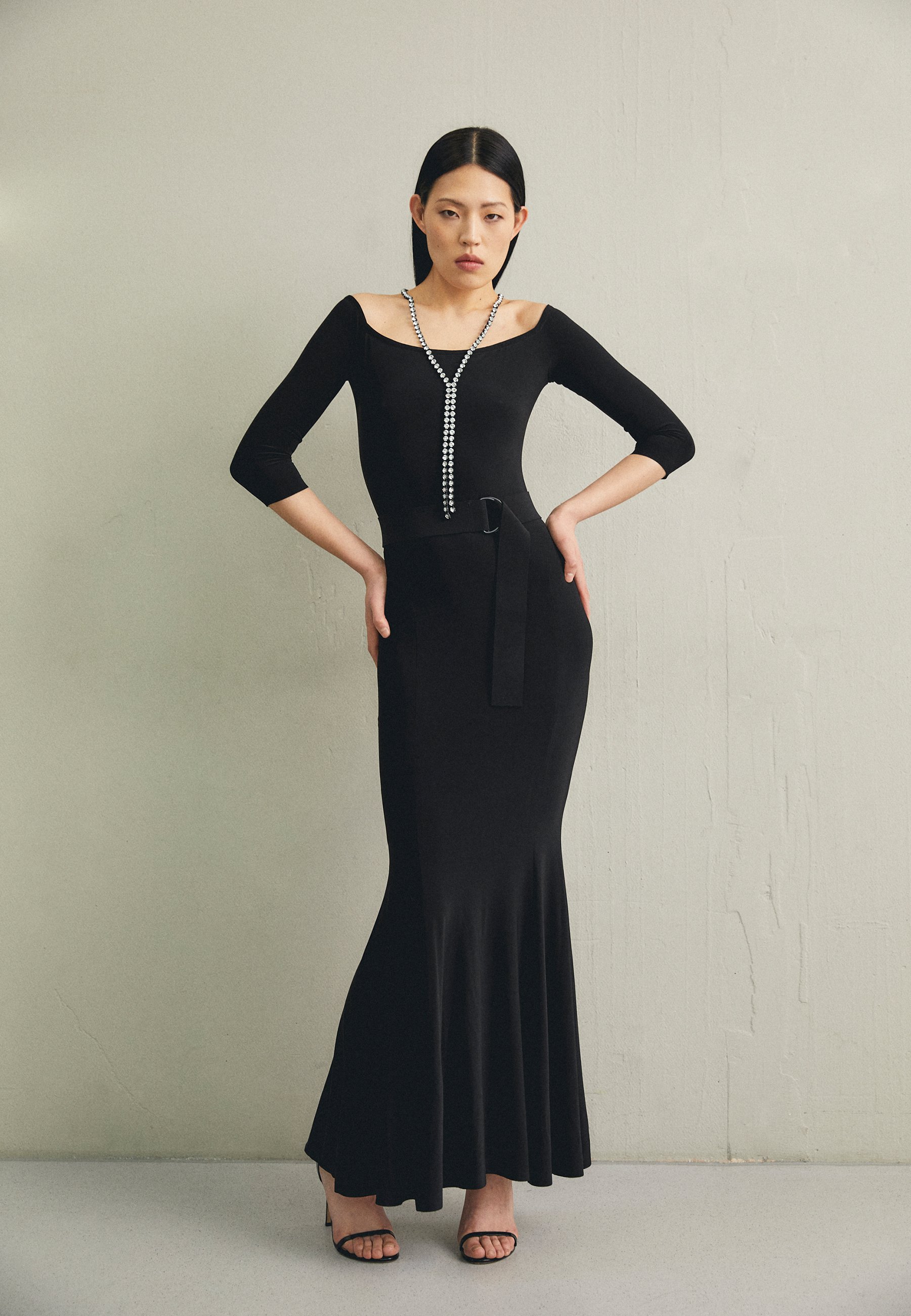 Norma Kamali OFF SHOULDER FISHTAIL GOWN - Jersey dress - black - Zalando.ie Norma Kamali OFF SHOULDER FISHTAIL GOWN - Jersey dress - black - Zalando.ie