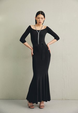 Norma Kamali OFF SHOULDER FISHTAIL GOWN - Sukienka z dżerseju