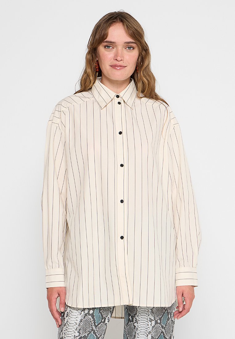 Stella Nova Overhemdblouse beige