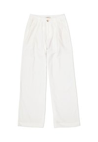 Witte wijde-broek met een zachte stof, hoge taille, twee plooien aan de voorkant en een enkele knoopsluiting. Geen zichtbare zakken.