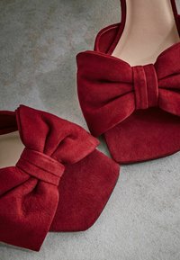 Next JOELLE BOW - Pantoletai su kulnu - red