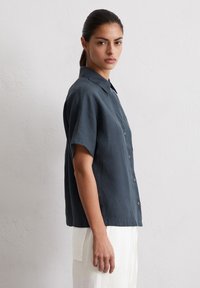 Thumbnail Image 5