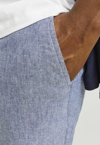 Jack & Jones N/A - Rövidnadrágok - faded denim