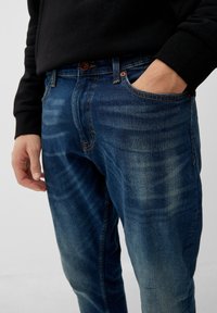 QS Jeansy Slim Fit