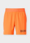 SHORTS - Спортни шорти - shocking orange